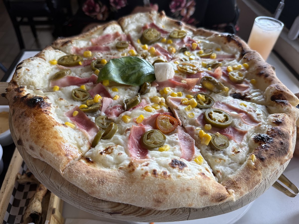 Cavalli's PizzaPhoto 4