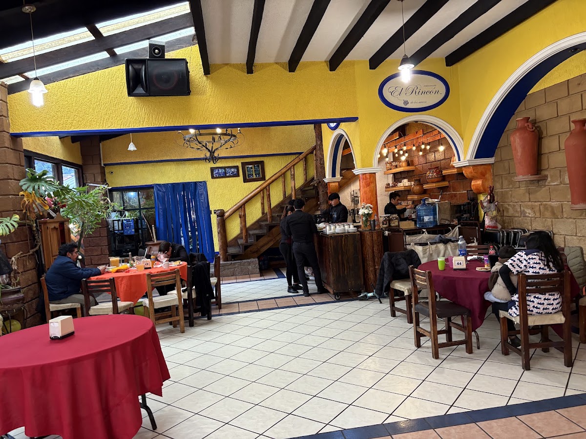 Restaurante El Rincón De Los Saucos